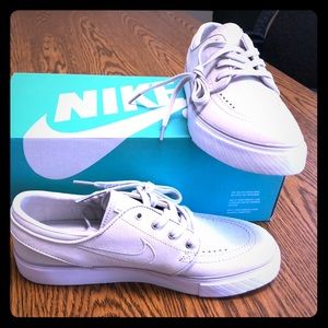 Nike SB white Zoom Janoski